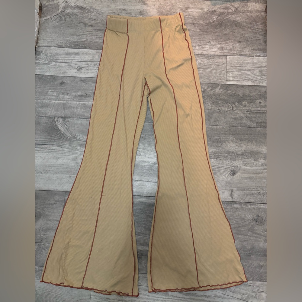 derek heart flared pants